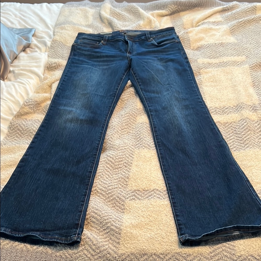 Women's Dark Blue Jeans